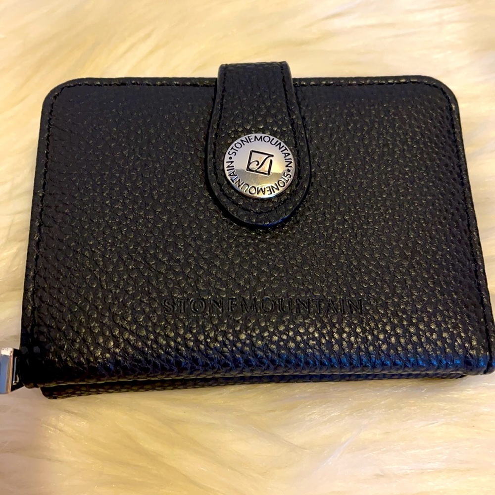 Stonemountain Wallet Multiple Pockets & Cards - image 1